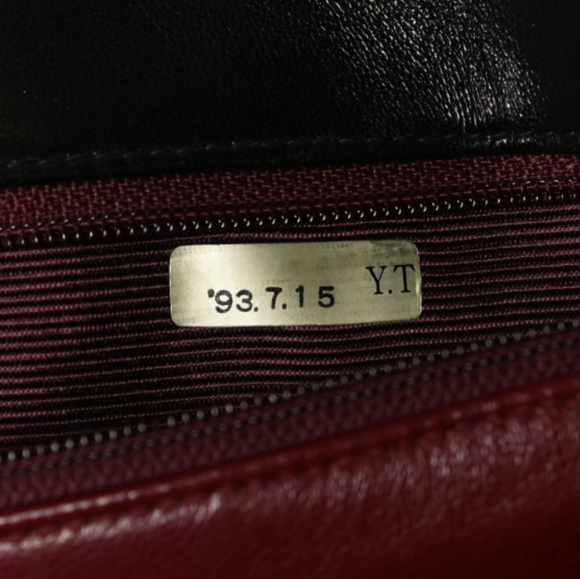 Chanel Diana Small Single Flap Black Lambskin Gold Chain Bag - Picture 12 of 15